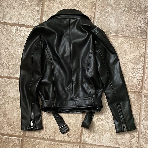 Faux leather jacket - Picture 5 of 6